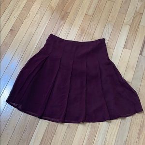 H&M maroon skirt